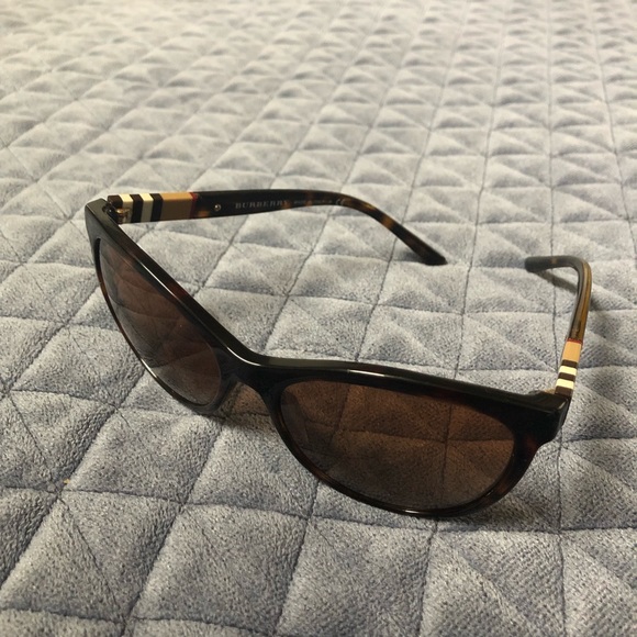 Burberry gradient 58mm sunglasses in G/VGUC - Picture 1 of 10